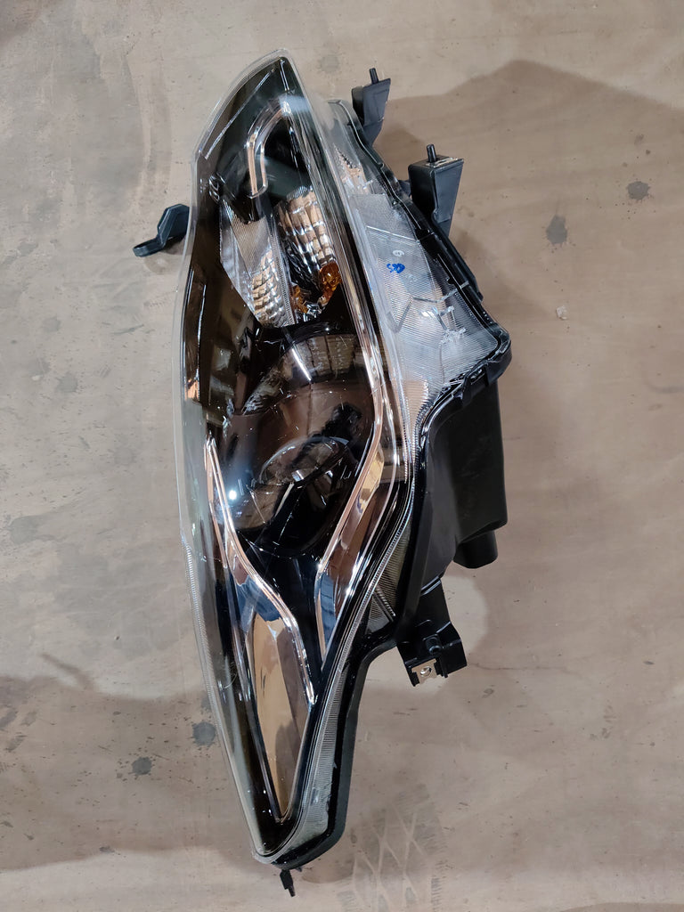 HEADLAMP ASSY  BALENO RH 35100M55T03