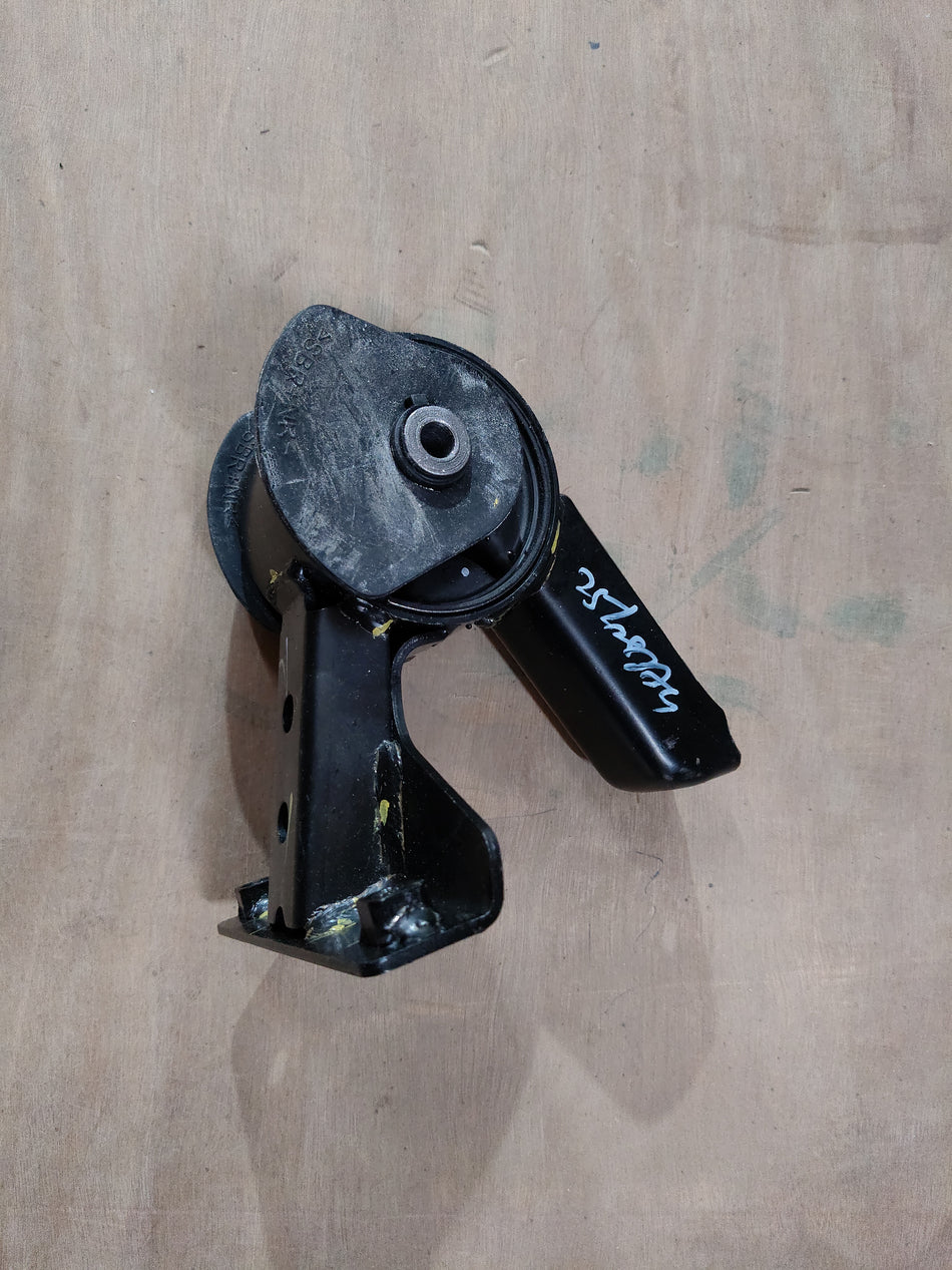 11710m60ma0-engine-mounting-ertiga-type1-rear-right