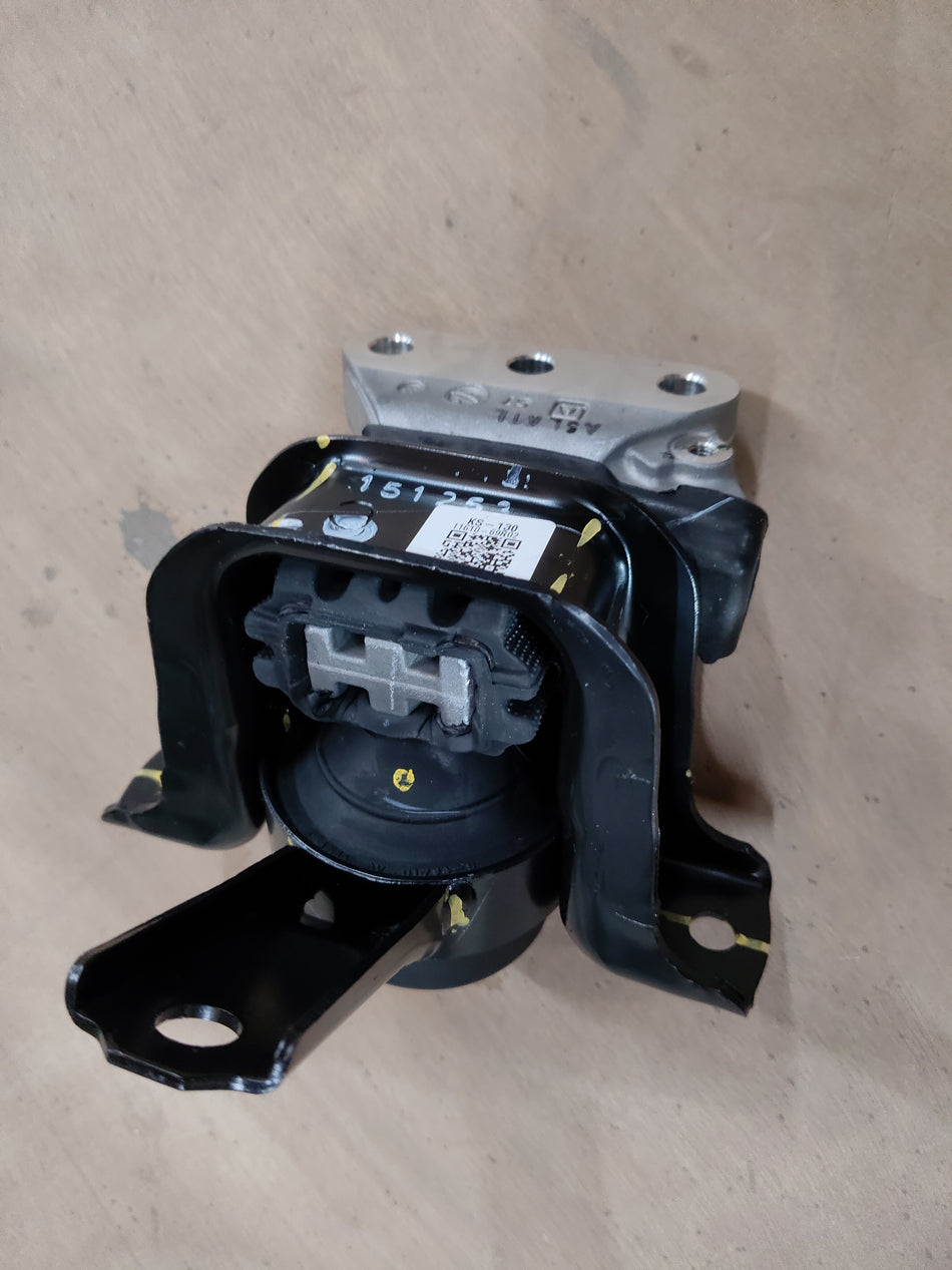 MARUTI CELERIO, WAGONR 11610M69R02 MOUNTING COMP,ENG RH