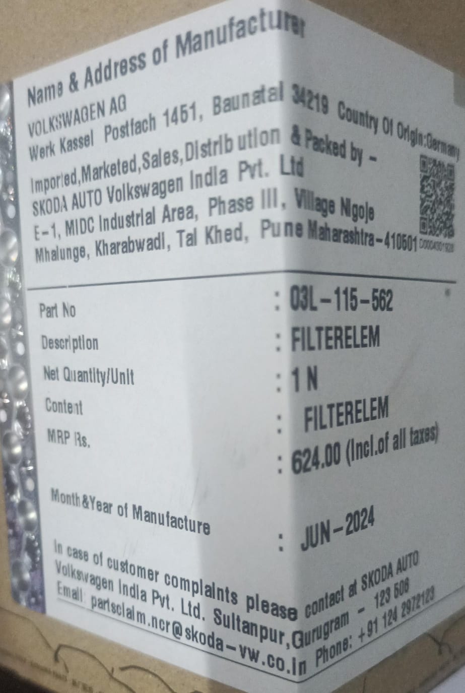 Volkswagen fuel filter Rapid 03L115562, a replacement part for vehicle fuel filtration system, shown in a close-up image.