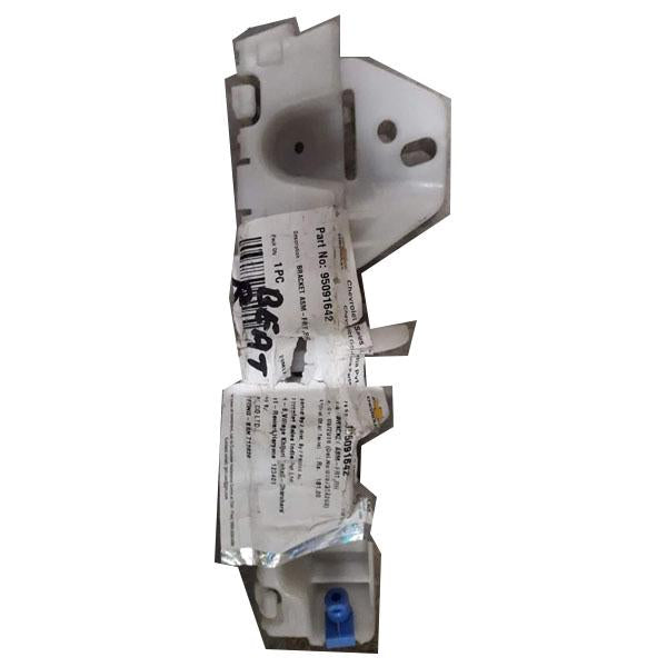 Chevrolet Beat Front Bumper Bracket 95091642 - CarTrends