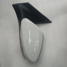 Load image into Gallery viewer, Hyundai Verna Mirror With Indicator 876101V941