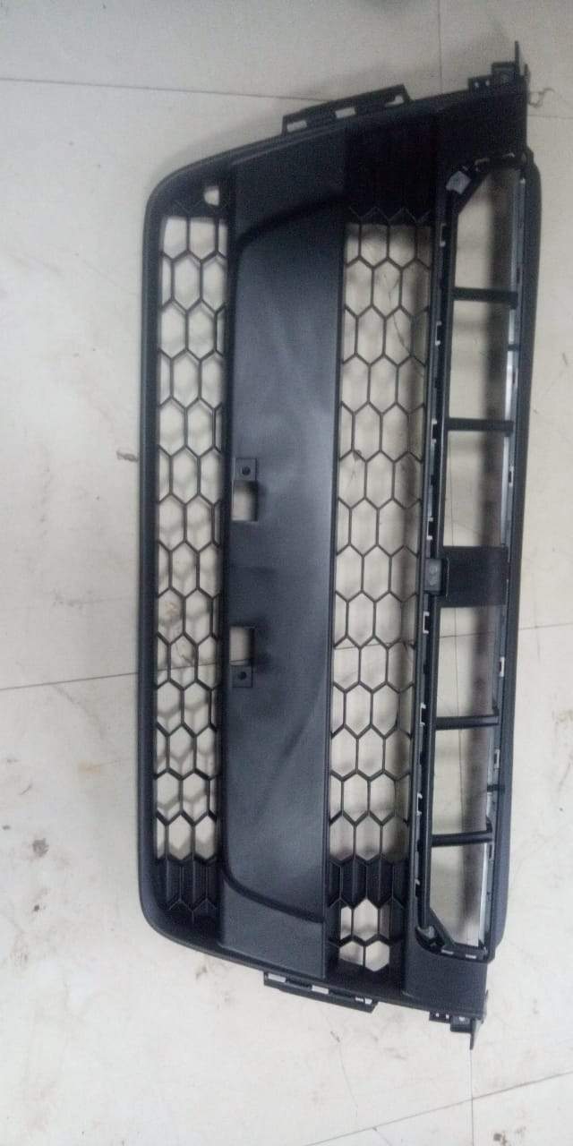 Lower Grille Breeza  71721M82P005PK