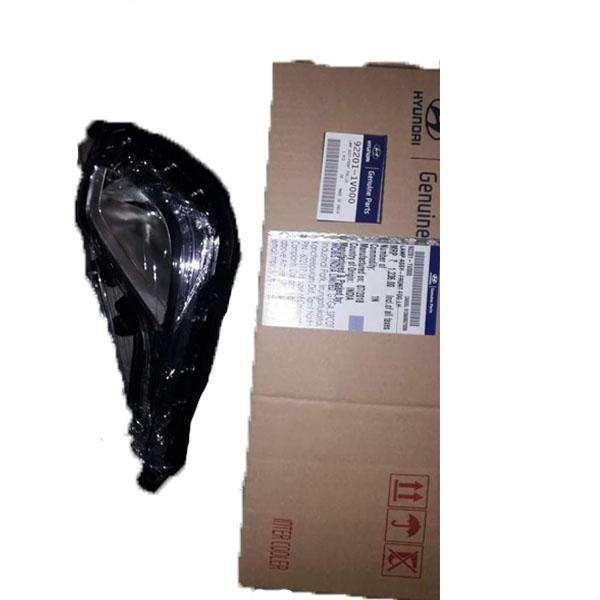 Hyundai Verna Fog Lamp Left Side  922011V000 - CarTrends