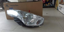 Load image into Gallery viewer, Hyundai Eon Head Lamp Rh Side 921024N020