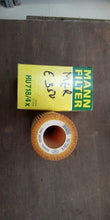 Load image into Gallery viewer, Oil Filter Mercedes E 350 Mann HU718/4X