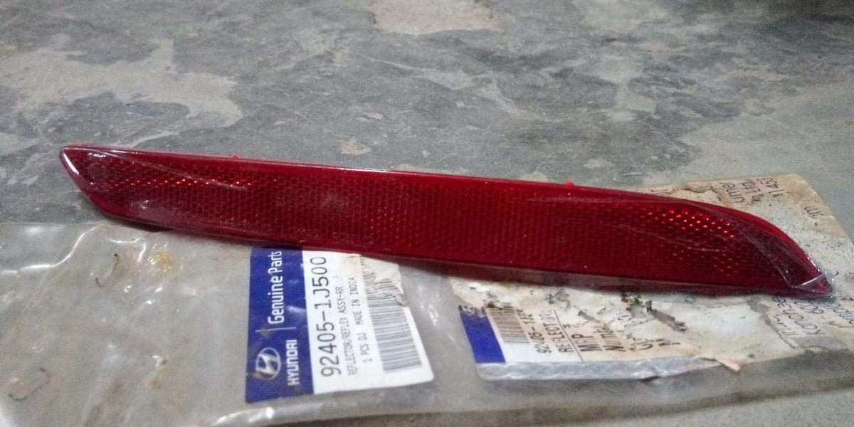 Hyundai i20 Type 2 LH side Reflector  924051J500