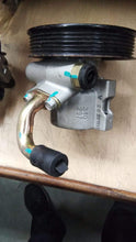 Load image into Gallery viewer, Chevrolet Optra Petrol 1.6 Power steering Pump