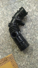 Load image into Gallery viewer, Chevrolet Beat Petrol Air cleaner hose
