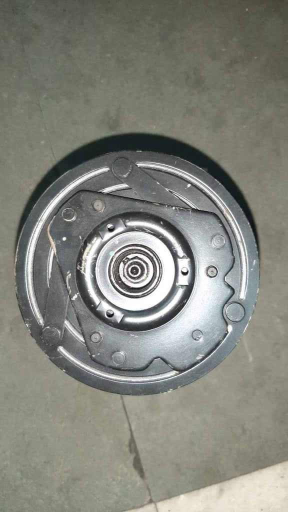 Chevrolet Optra Petrol 1.6 AC compressor