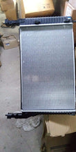 Load image into Gallery viewer, Chevrolet Captiva Radiator Manual J20777045