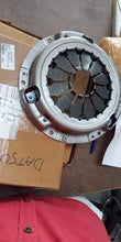 Load image into Gallery viewer, Pressure Plate Datsun go 302104LA0A