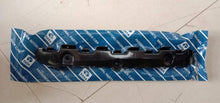 Load image into Gallery viewer, Rear Bumper Bracket Tiago Right  542488600106