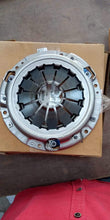 Load image into Gallery viewer, Pressure Plate Datsun go 302104LA0A