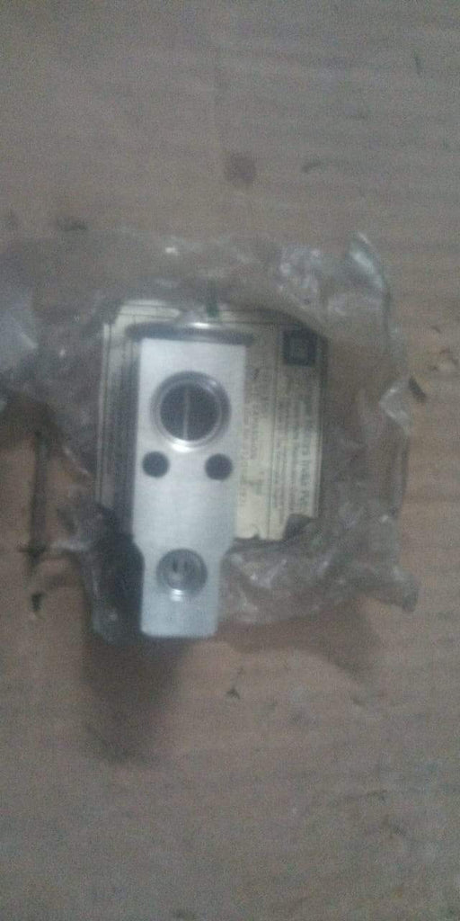 Expansion Valve Tavera   T97598551