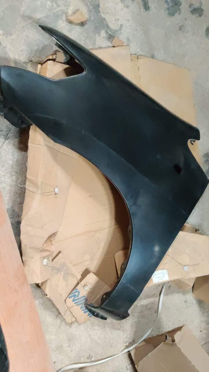 FENDER INNOVA TYPE 3 LEFT WITH HOLE