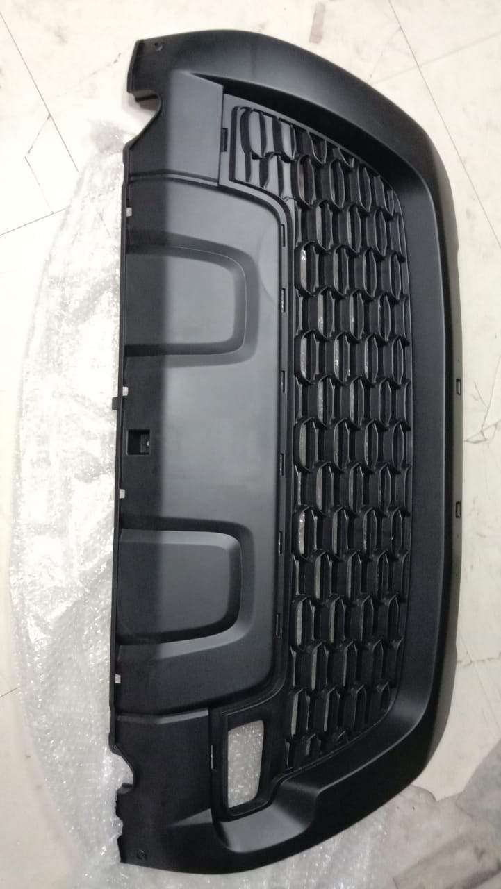 Front Bumper Grill Duster Type 3   622548341R
