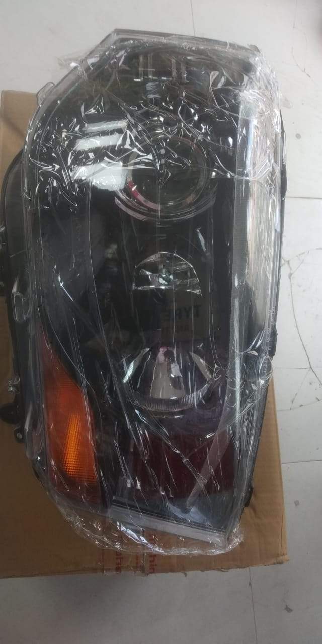 Head Lamp Scorpio S10 Right  1701AAA04831N