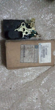 Load image into Gallery viewer, Chevrolet Optra Magnum  Door latch Front Left J96272647