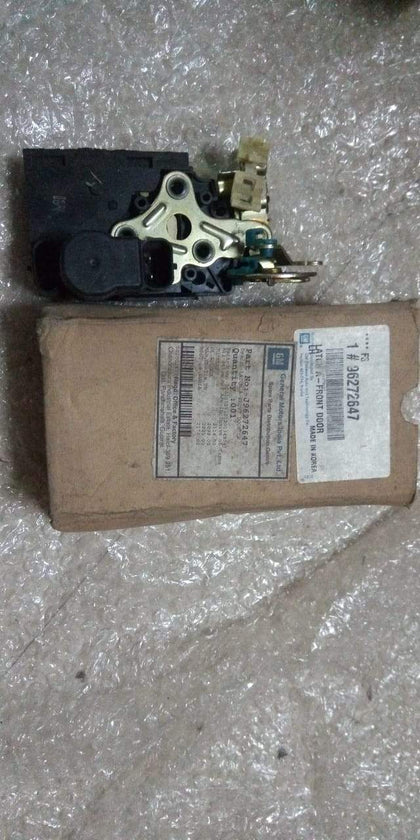 Chevrolet Optra Magnum  Door latch Front Left J96272647