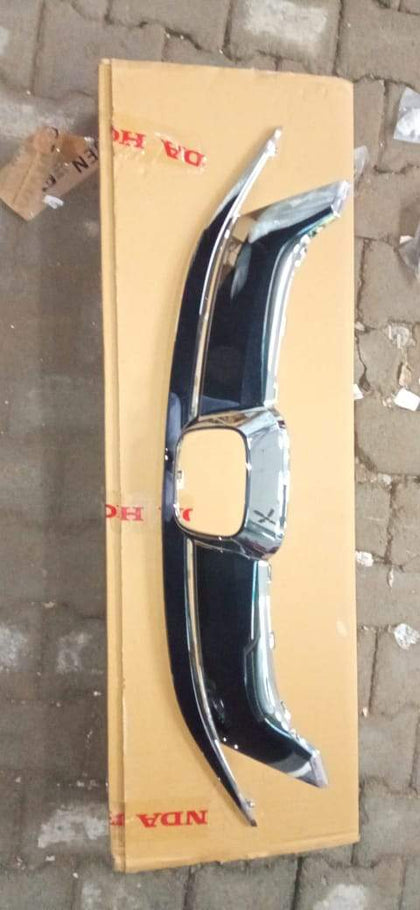 Front Upper Grill Honda BRV Full Crome     71122TSAK01