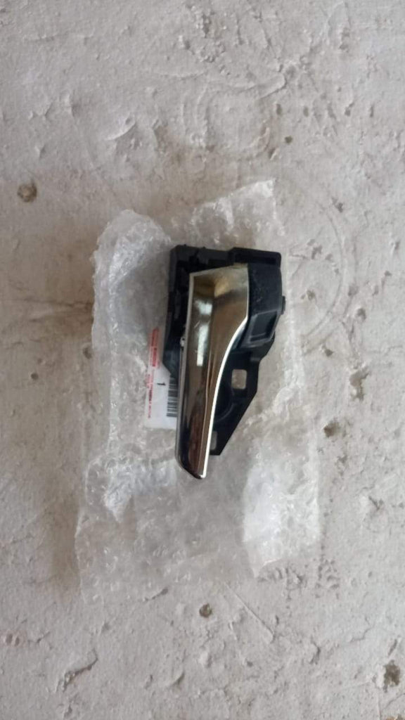 Door Inside Handle Front Left      692060K160C0