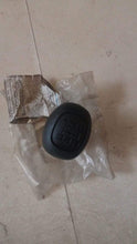 Load image into Gallery viewer, Gear Knob Tavera       T94453174