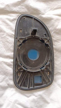 Load image into Gallery viewer, Mirror Glass Optra Right Side          J96545754