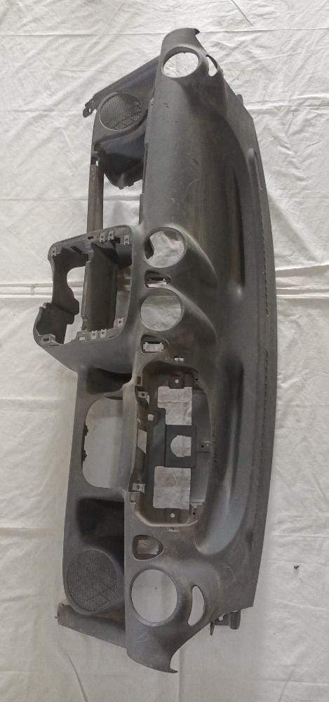 J96425693   Instrument Panel Astra