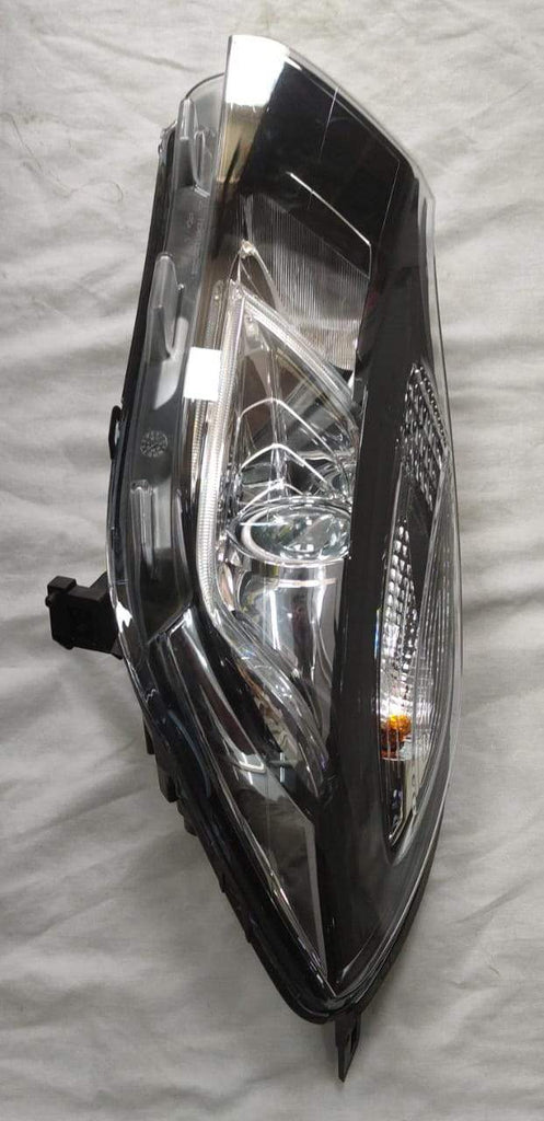 543854400132 Head lamp Tata Nexon Left With DRL