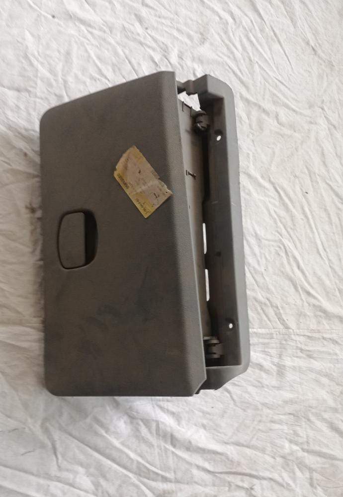 J96615580   Glove Box Lock Optra