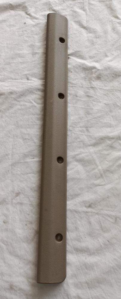T97595543  Rear Door Panel Plate Tavera