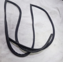 Load image into Gallery viewer, 861311J000   Windshield Glass Moulding I 20