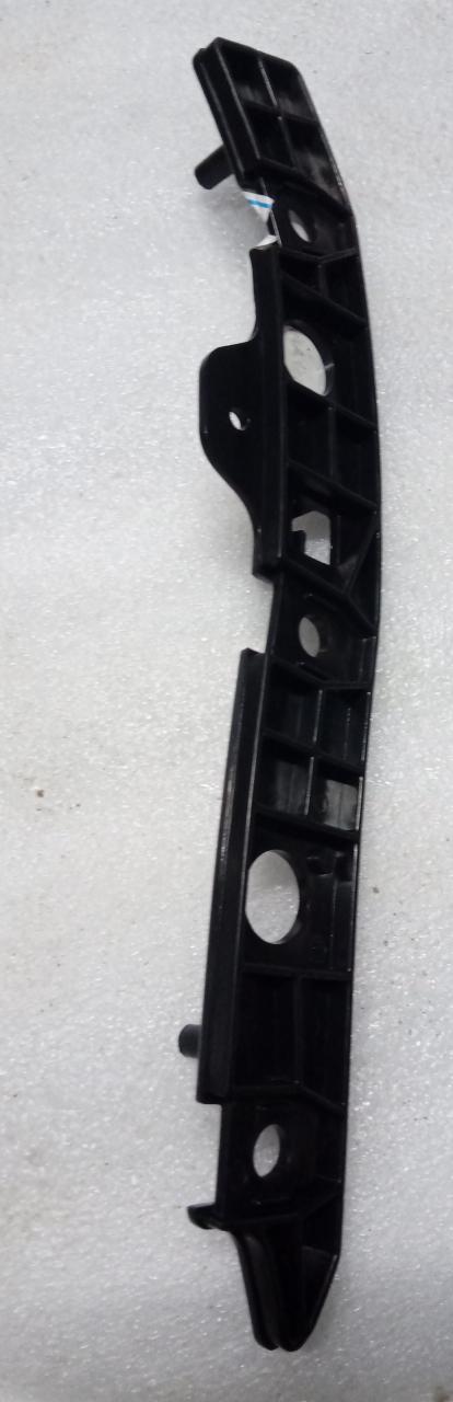 CN1517A869AD  Front Bumper Bracket  Ecosports Right