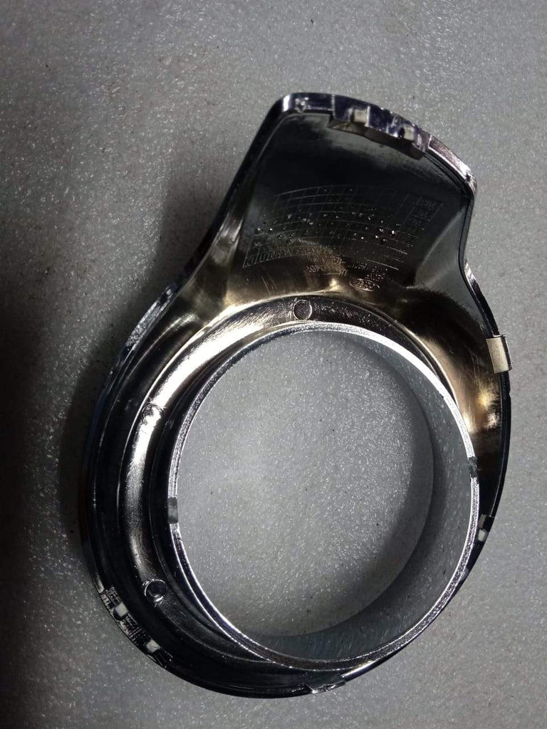 CN1515B217BA5SM3   Fog Lamp Chrome Ring Ecosports