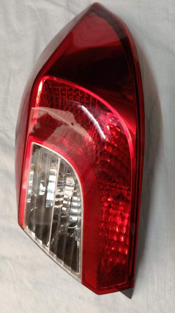 TL6639MB  Tail Lamp Tiago Right Side Without Wire