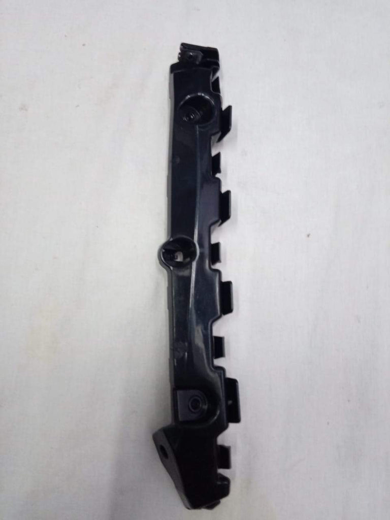 542488600106 Bumper Bracket Rear Right Tata Tiago Spare Parts
