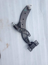 Load image into Gallery viewer, 542432100122    Front Suspension Arm Tiago Right Side