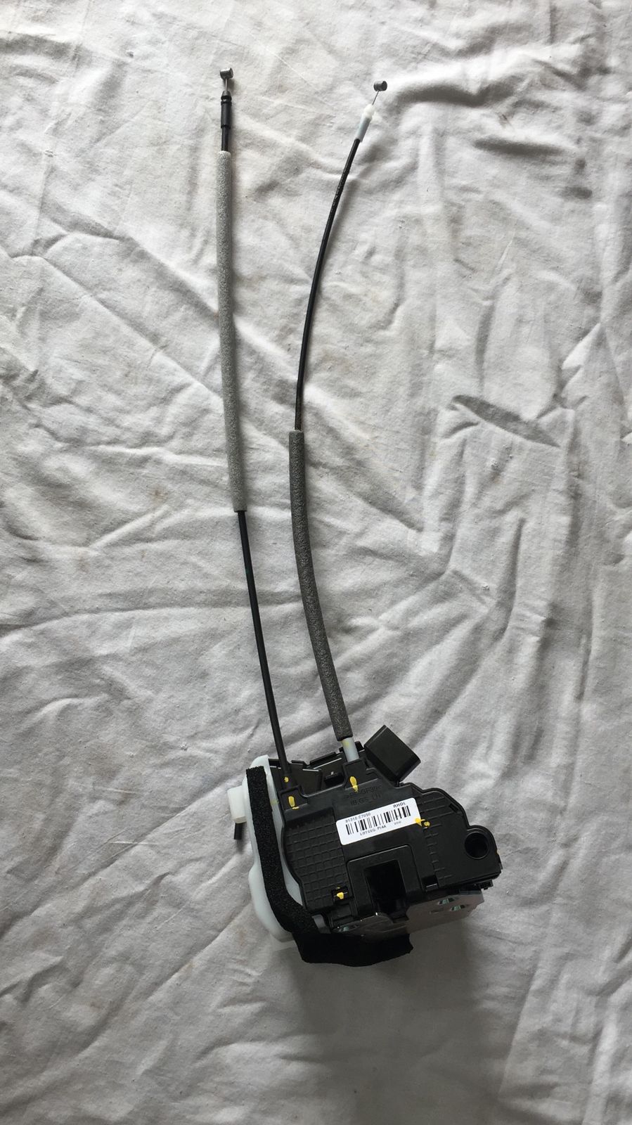 81310C7050   Door Latch I 20 Elite Front Left Side