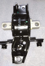 Load image into Gallery viewer, 6RF199555J  Gear Box Mounting Vento Petrol