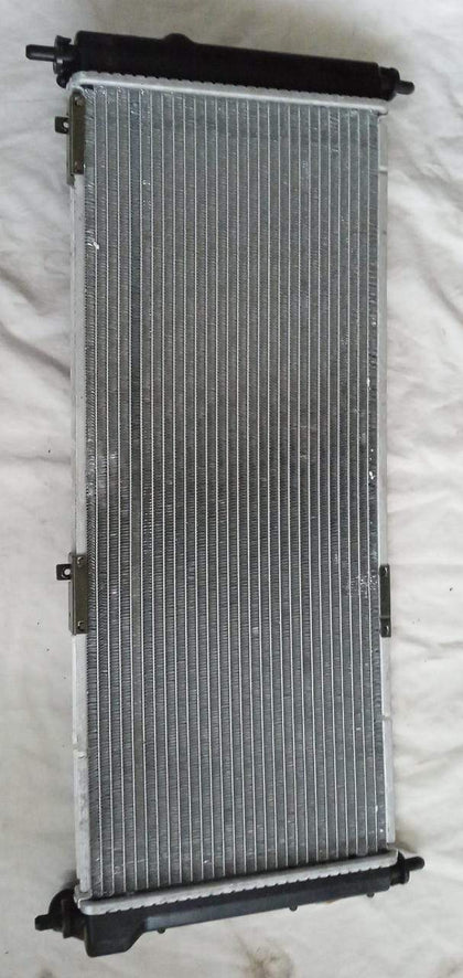 S92086045  Radiator Corsa