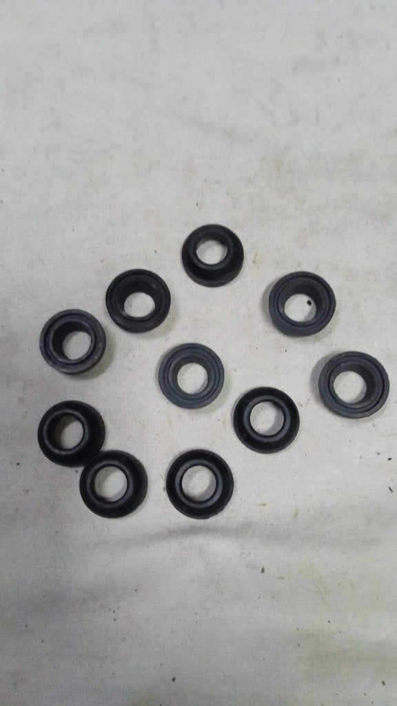 J96419500   Grommet Spark One Piece
