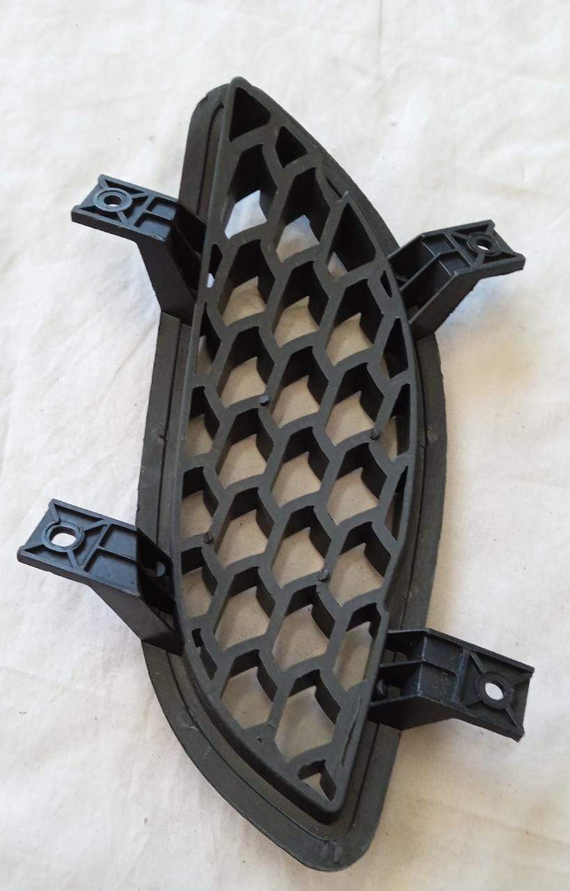 J24550956  Fog Lamp Cover Enjoy Right Side