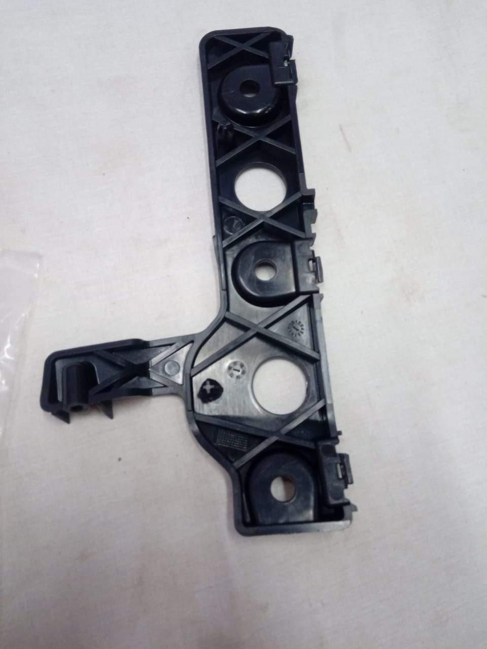 E4B517A869BE  Front Bumper Bracket Figo Aspire Right Side