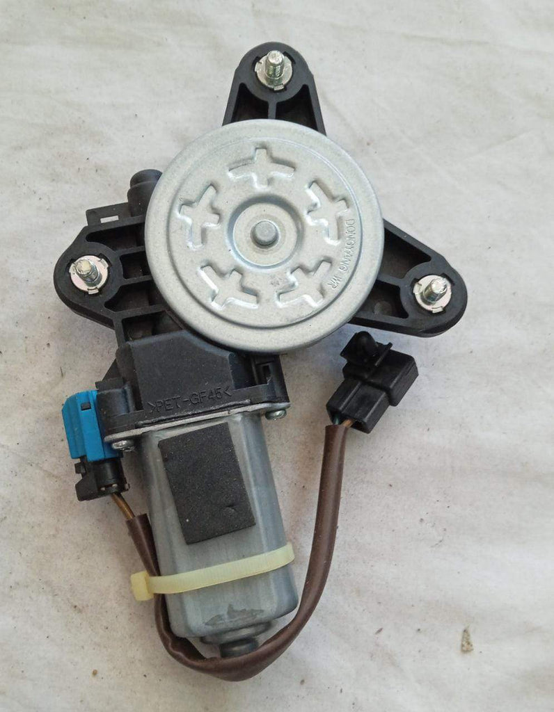 J28291128  Power Window Motor Spark Right Side