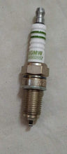 Load image into Gallery viewer, J9002811   Spark Plug Enjoy