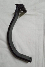 Load image into Gallery viewer, 6R0825922   Shield Bracket Polo