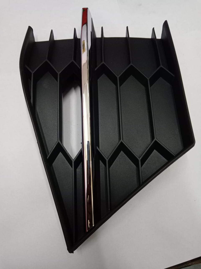 Grille Superb Left Side   Bumper Grille Superb Left Side