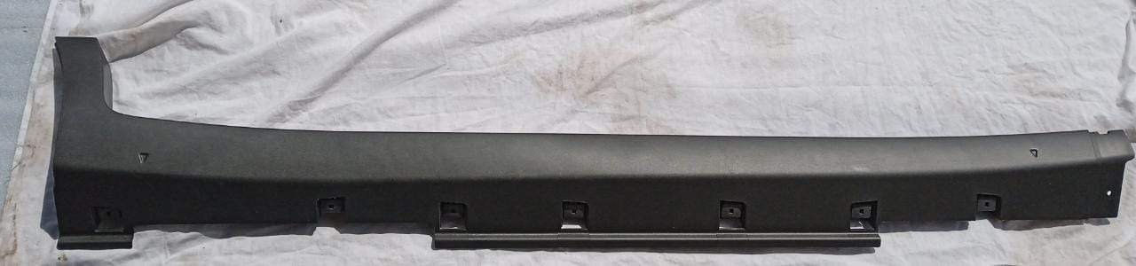 CN1Z7410176CA Running Board Moulding Ecosports RIGHT Side – CarTrends