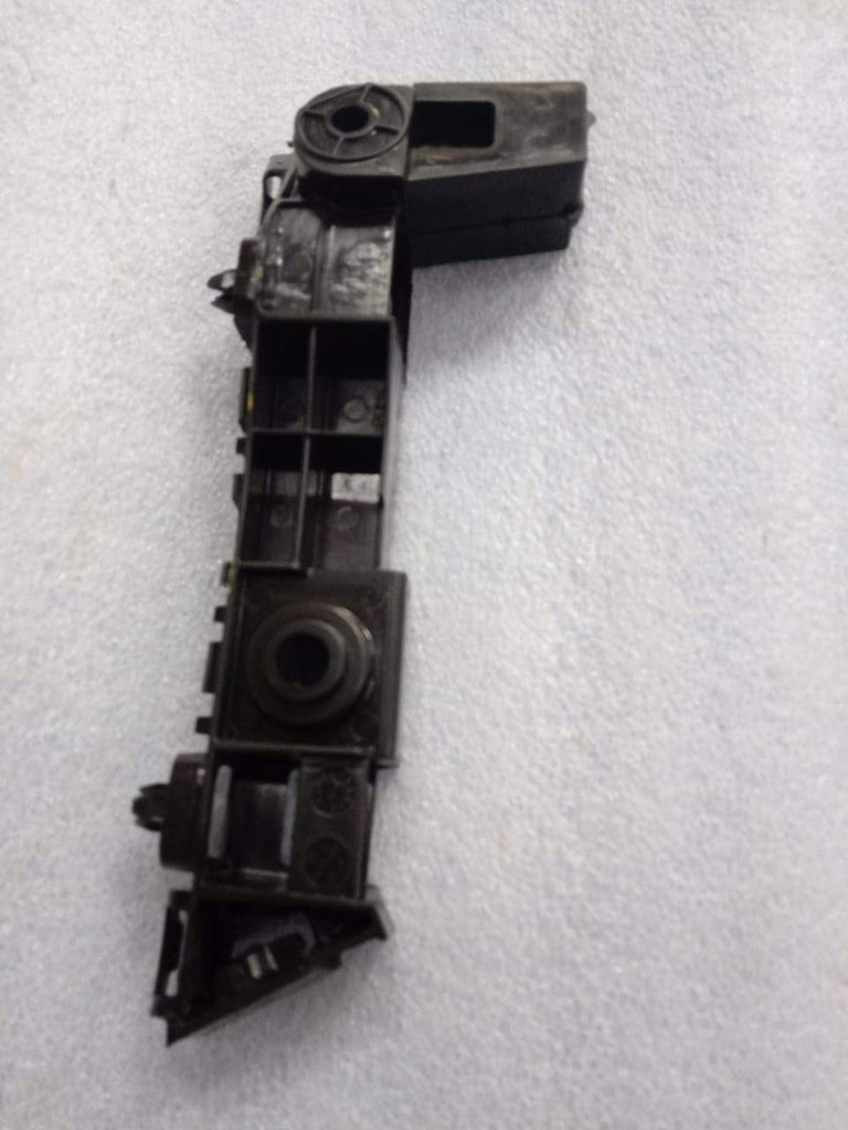 71732M67L00 Front Bumper Bracket Wagonr K Series Left Side Spare Parts